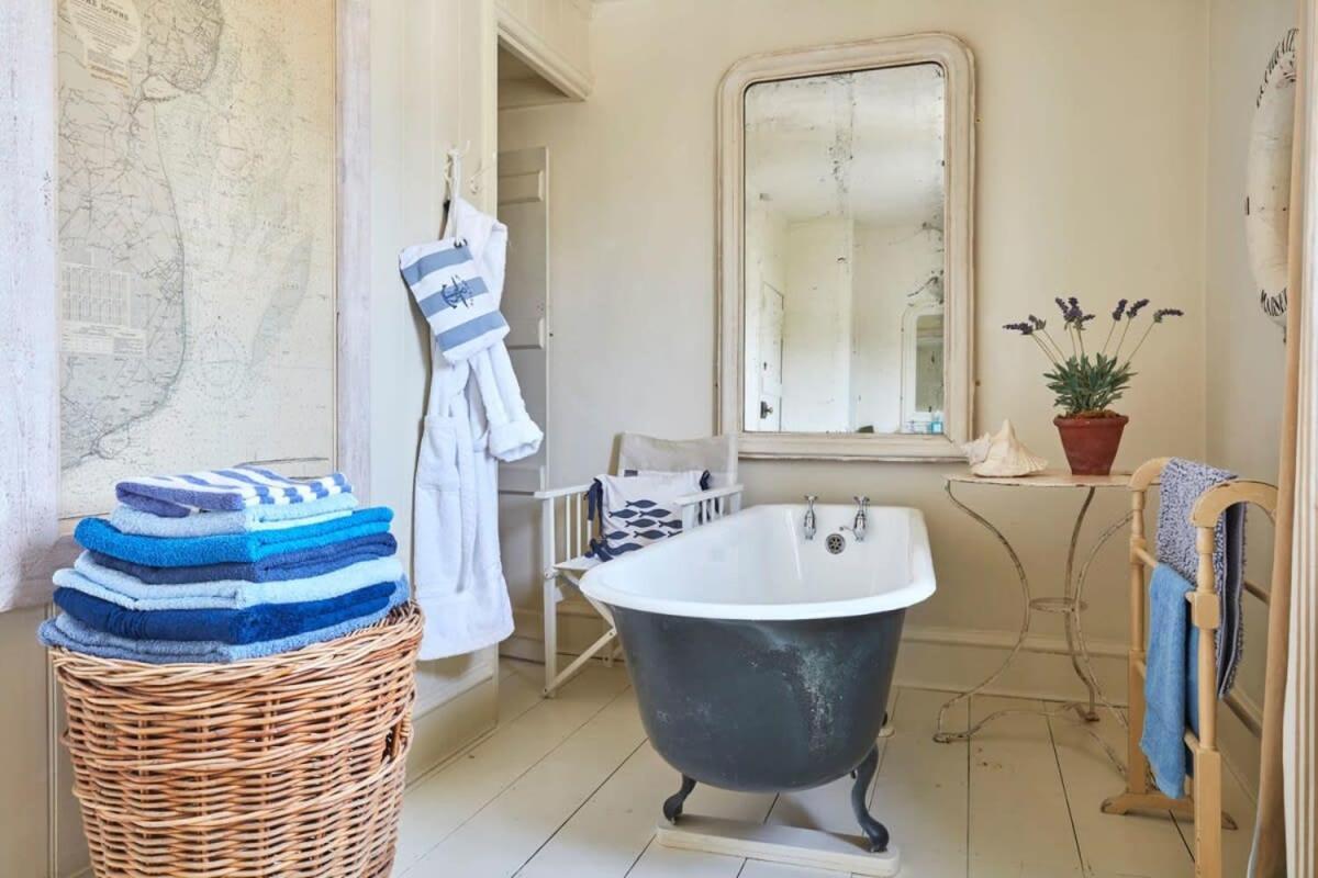Mariner'S Cottage - On Kingsdown Beach 딜 외부 사진