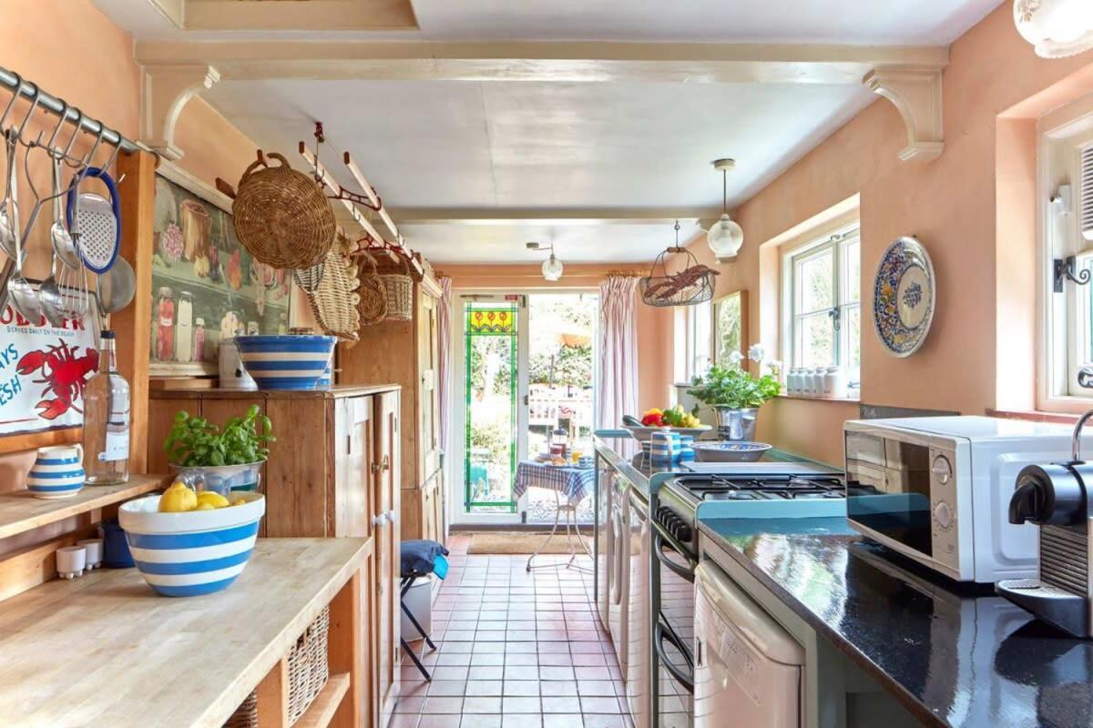 Mariner'S Cottage - On Kingsdown Beach 딜 외부 사진