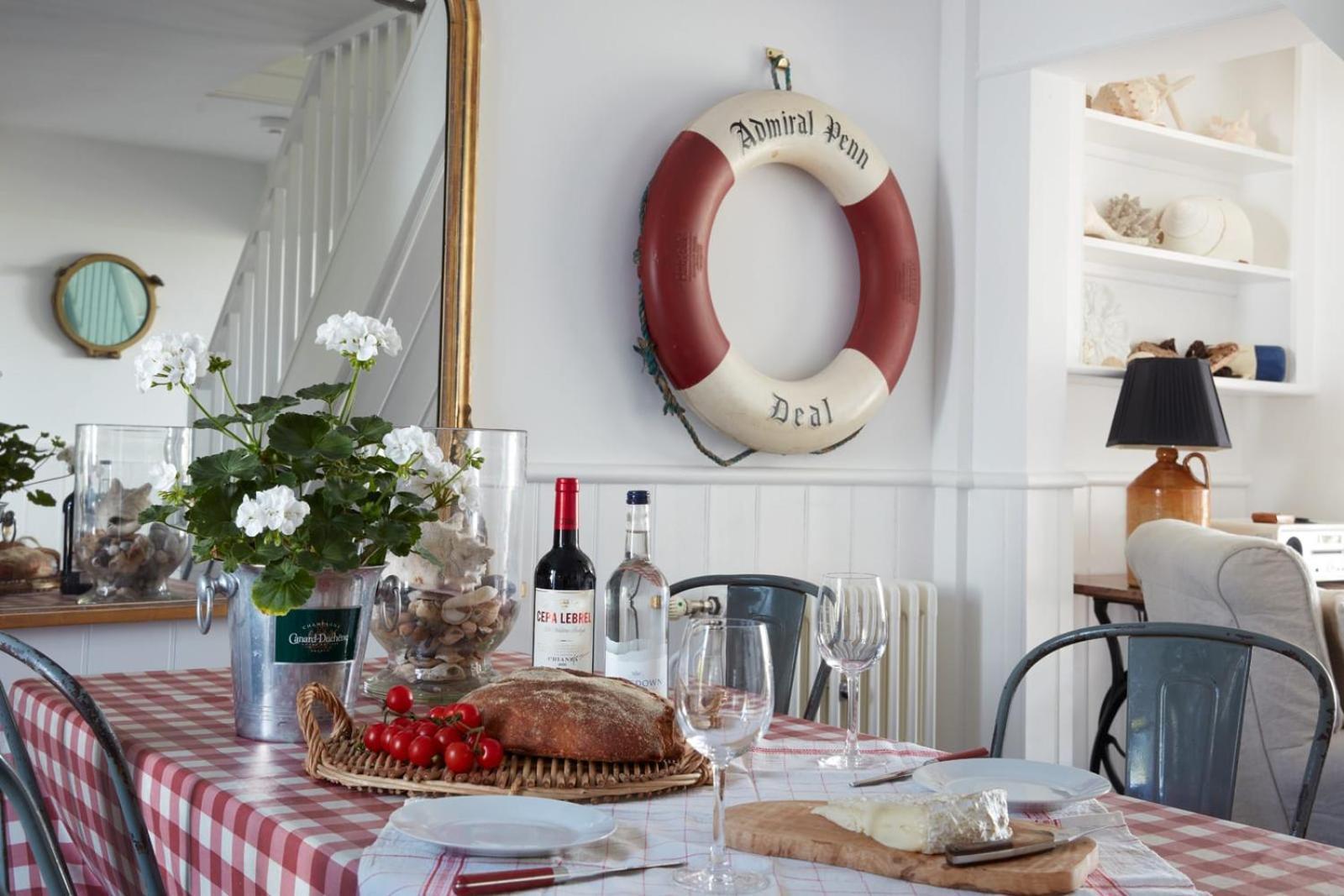 Mariner'S Cottage - On Kingsdown Beach 딜 외부 사진